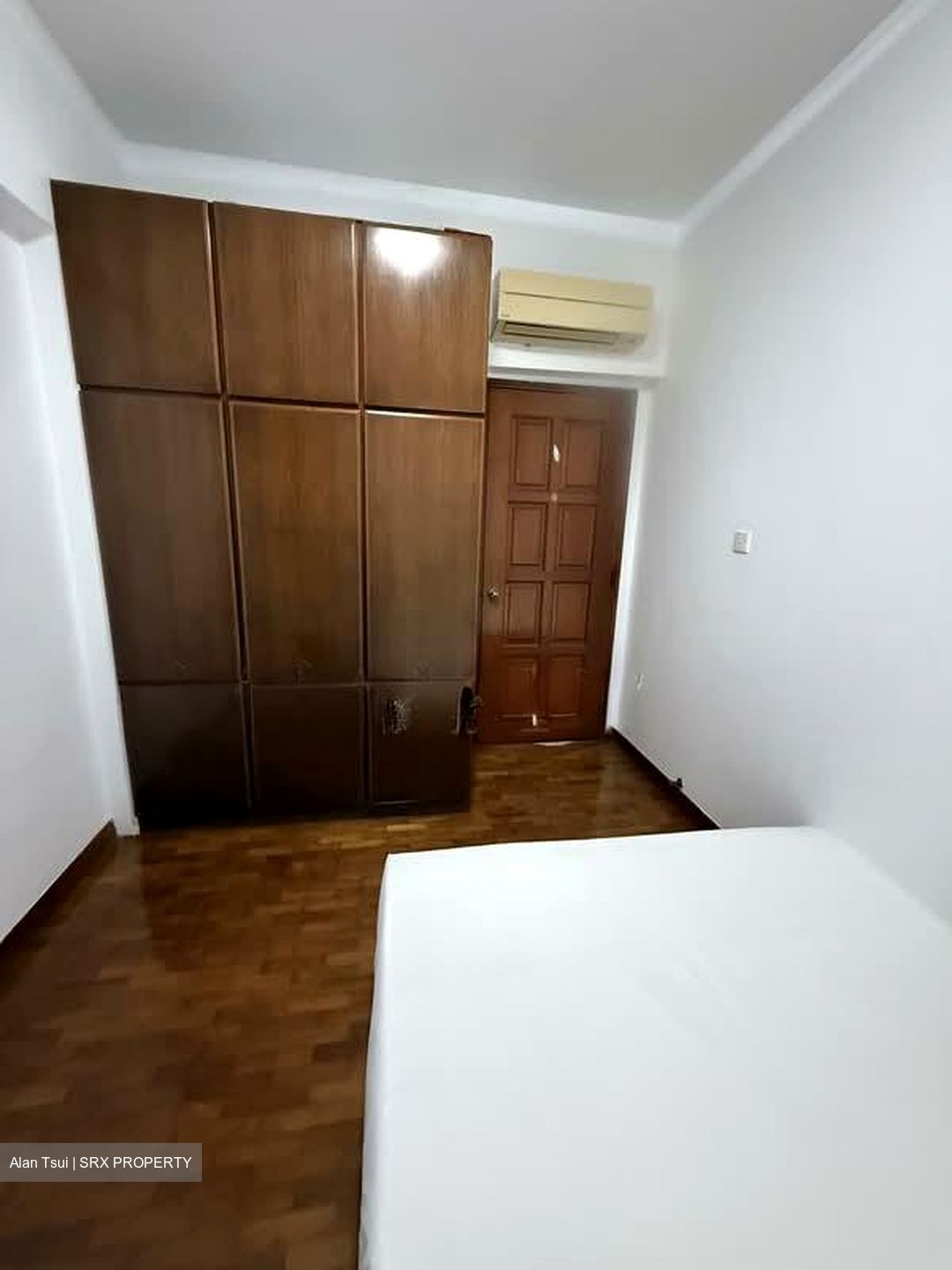 Simsville (D14), Condominium #576240231